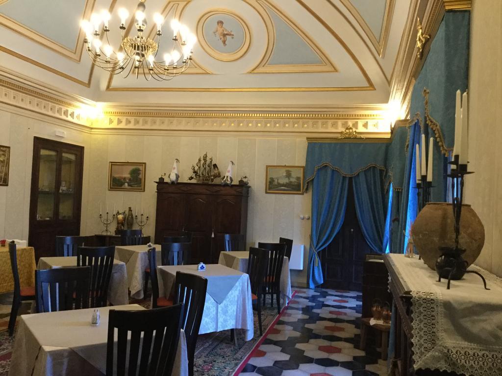 Calascio Palazzo Diamante酒店 外观 照片